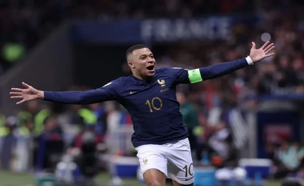 كيليان مبابي - مبابي يؤكد التضحية بالأهداف من أجل كأس العالم 2026